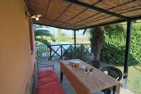 Astri, Ferme avec piscine, terrasse privée donnant sur la piscine - Photo 11