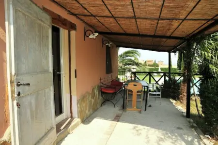 Astri, Ferme avec piscine, terrasse privée donnant sur la piscine - Photo 24