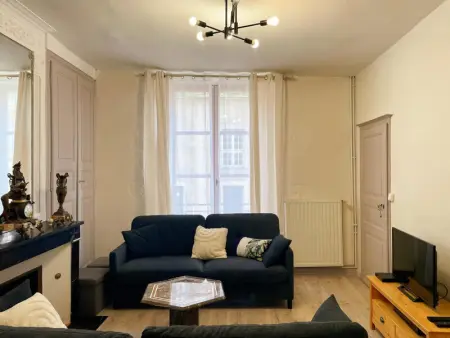 Triplex rénové au cœur de Blois avec Wifi, Appartement 8 personnes à Blois - Photo 6