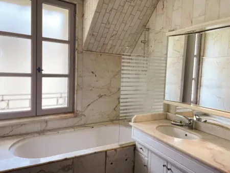 Triplex rénové au cœur de Blois avec Wifi, Appartement 8 personnes à Blois - Photo 19