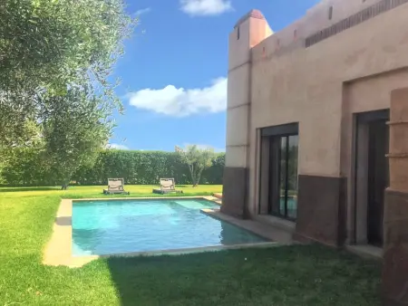 Villa à Marrakech, Villa élégante à Marrakech avec piscine privée. - L1068881