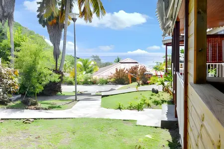 Bungalow charmant proche de Bouillante avec climatisation. - Photo 2