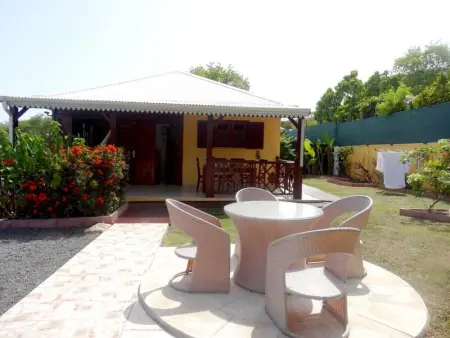 Maison conviviale à Saint-François avec piscine partagée - Photo 1