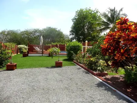 Maison conviviale à Saint-François avec piscine partagée - Photo 4