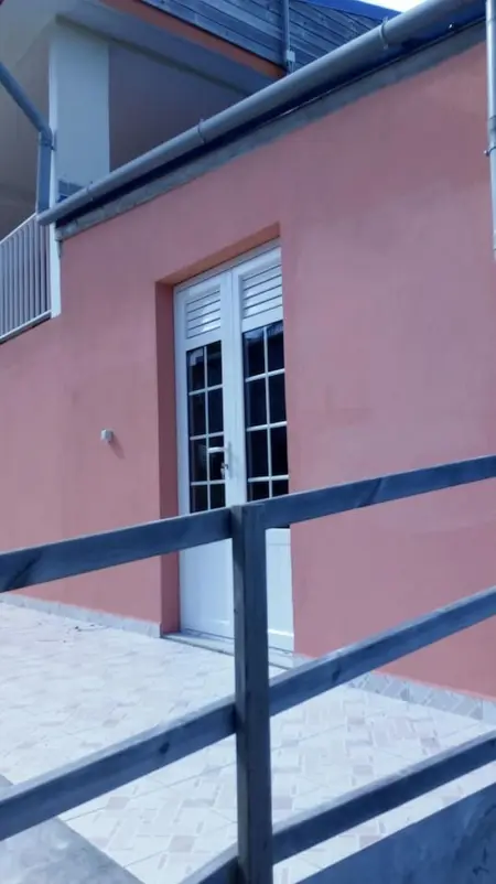 Appartement charmant au Moule avec piscine partagée, 40m² - Photo 4