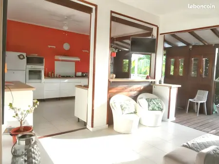 Maison spacieuse à Pointe-Noire avec piscine partagée 110 m² - Photo 6