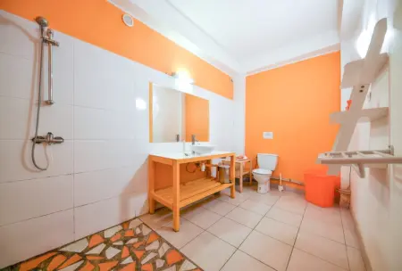 Maison spacieuse à Pointe-Noire avec piscine partagée 110 m² - Photo 13