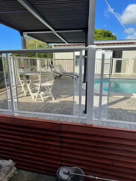 Bungalow cosy près de Basse-Terre - 20 m² avec piscine - Photo 9