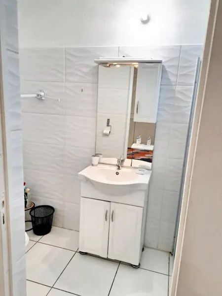 Maison confortable à Le Moule avec piscine partagée - Photo 8