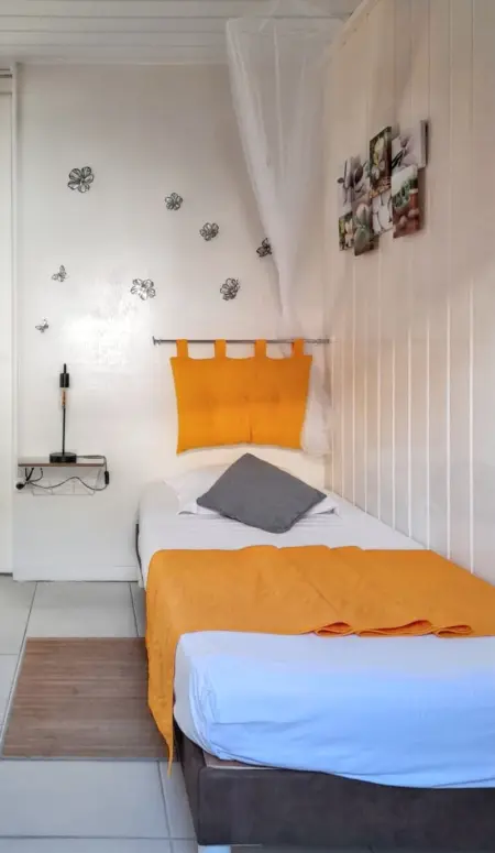 Bungalow charmant à Bouillante avec terrasse privée - Photo 9