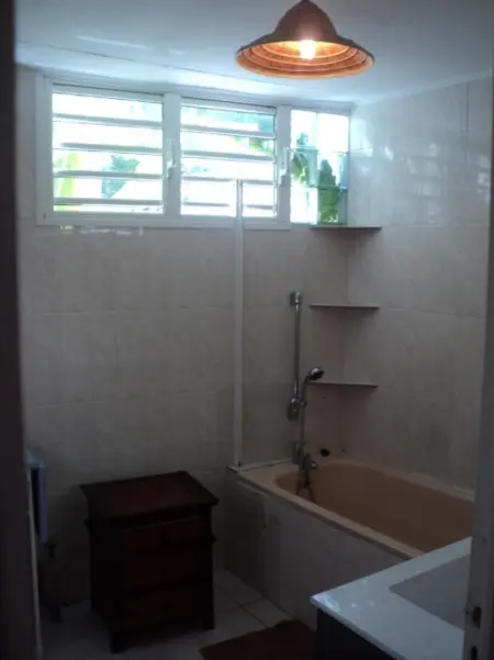 Appartement élégant à Bois De Nèfles, Saint Paul avec jacuzzi. - Photo 10