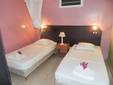 Appartement spacieux à Bouillante avec piscine partagée - Photo 5