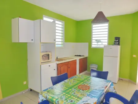 Appartement spacieux à Bouillante avec piscine partagée - Photo 8