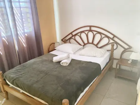 Appartement spacieux à Bouillante avec piscine partagée - Photo 12