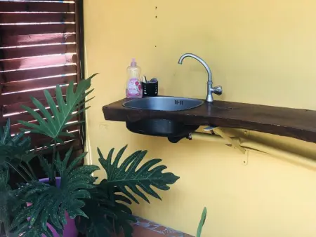 Studio charmant à Basse Terre, vue sur jardin, 15 m² - Photo 5