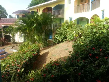 Appartement à Sainte Anne, Studio charmant à Sainte-Anne avec piscine privée, 25 m² - L1069068