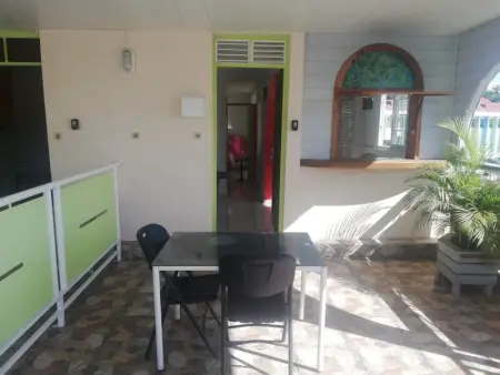 Appartement charmant à Le Gosier / 35 m² / Terrasse ensoleillée. - Photo 6