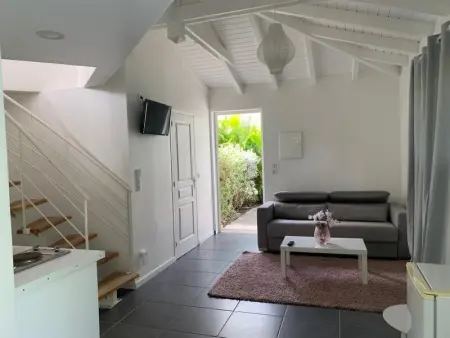 Appartement confortable au Moule, 60 m², vue piscine - Photo 4