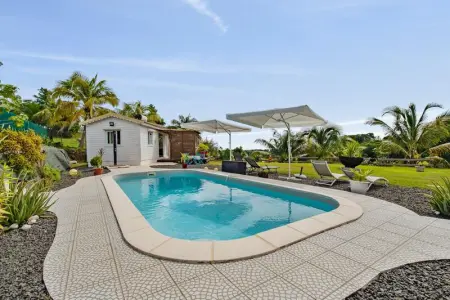 Bungalow à Petit Bourg, Bungalow charmant à Petit Bourg avec piscine partagée - L1069099