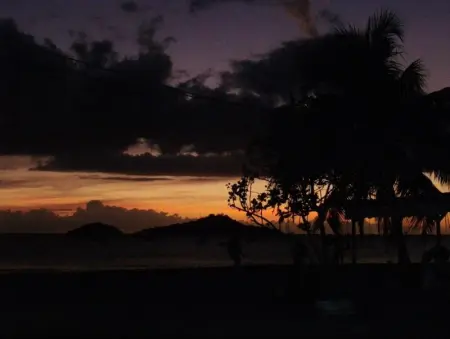 Chalet charmant à Bouillante avec piscine partagée - Photo 23