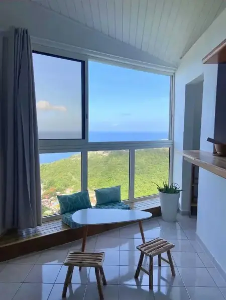 Appartement à Schoelcher, Appartement charmant avec vue sur mer à Schoelcher - 90 m², calme - L1069109