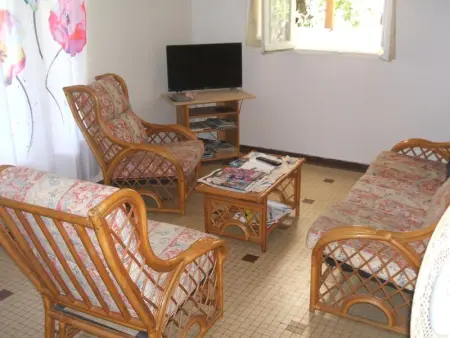 Maison charmante avec vue sur montagne à Bouillante + Terrasse - Photo 3