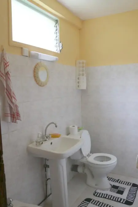 Maison charmante avec vue sur montagne à Bouillante + Terrasse - Photo 13