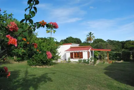 Maison charmante Grand-Bourg, Maison 2 personnes à Grand Bourg - Photo 4