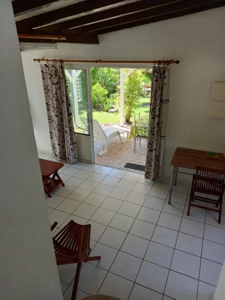 Maison charmante Grand-Bourg, Maison 2 personnes à Grand Bourg - Photo 8