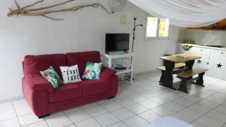 Charmant studio à La Trinité 30 m² avec jardin privé - Photo 1