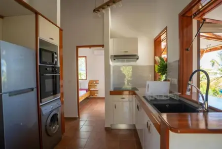 Maison de charme à Saint-François avec jardin et terrasse - Photo 7