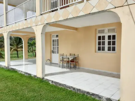 Appartement spacieux au Vauclin de 150 m² avec vue montagne - Photo 2