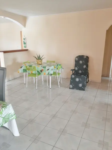 Appartement spacieux au Vauclin de 150 m² avec vue montagne - Photo 6