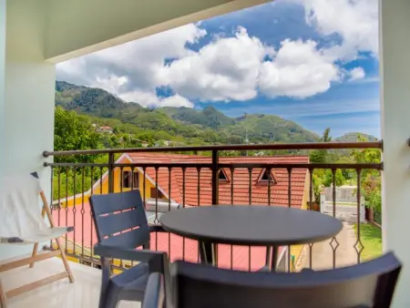 Appartement à Au cap, Appartement confortable au cap - 68 m² avec vue montagne - L1069201