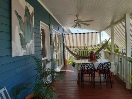 Charmant bungalow à Bouillante avec vue sur la mer - Photo 3
