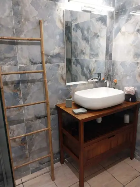 Charmant bungalow à Bouillante avec vue sur la mer - Photo 16