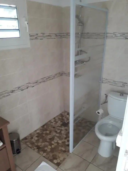 Bungalow chic à Sainte-Rose + piscine., Bungalow 2 personnes à Sainte Rose - Photo 11