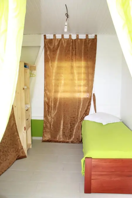 Bungalow charmant à Rivière-Salée avec terrasse privée - Photo 15