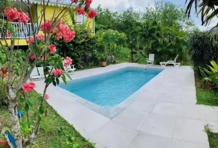 Maison à Le Diamant, Maison confortable Le Diamant 40 m² avec piscine - L1069221