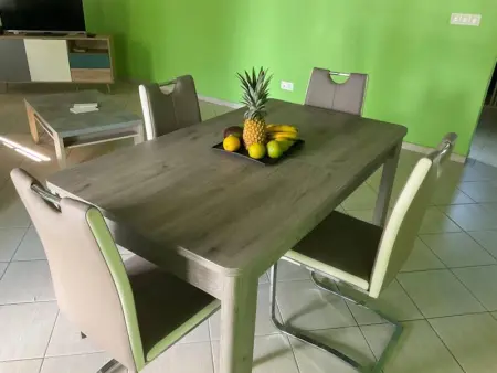 Maison élégante au Moule avec terrasse ensoleillée - Photo 2