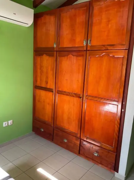 Maison élégante au Moule avec terrasse ensoleillée - Photo 15