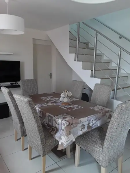 Appartement vue mer au Tampon - 51 m² - Terrasse - Photo 1