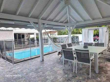 Villa confortable à Sainte-Anne avec piscine privée - Photo 18