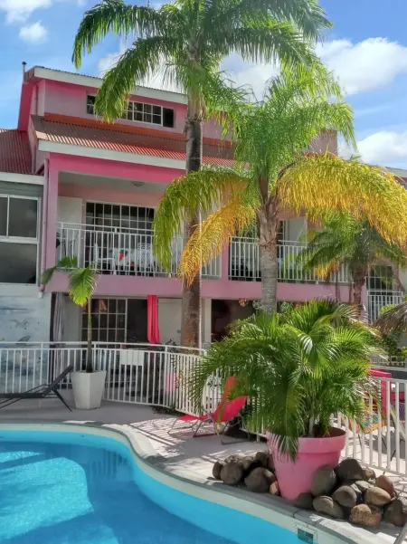 Appartement charmant à Sainte-Anne avec piscine partagée - 60 m² - Photo 8