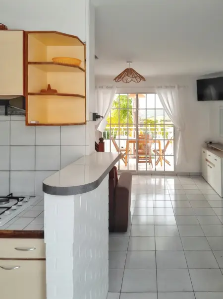 Appartement charmant à Sainte-Anne avec piscine partagée - 60 m² - Photo 13