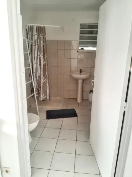 Appartement charmant à Sainte-Anne avec piscine partagée - 60 m² - Photo 17