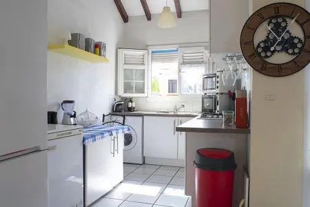 Appartement confortable en ville du Moule avec terrasse - Photo 2