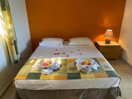 Bungalow idyllique à Vieux-Habitants avec vue sur la mer - Photo 1