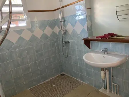 Bungalow idyllique à Vieux-Habitants avec vue sur la mer - Photo 9