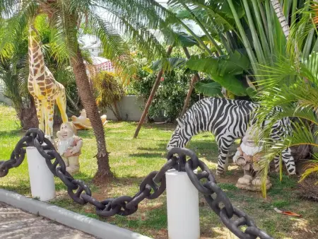 Appartement accueillant à Sainte-Anne – 60 m² avec piscine - Photo 2